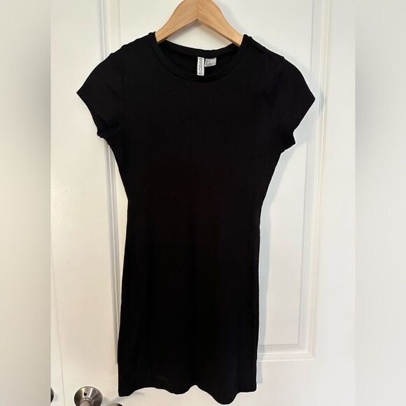 Divided by H&M Tee Shirt Dress Size Small - Picture 1 of 5